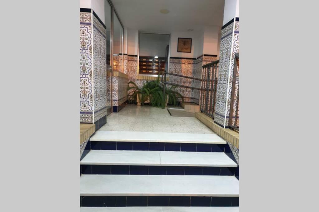Beautiful And Cozy Apartment In Seville. Exteriör bild